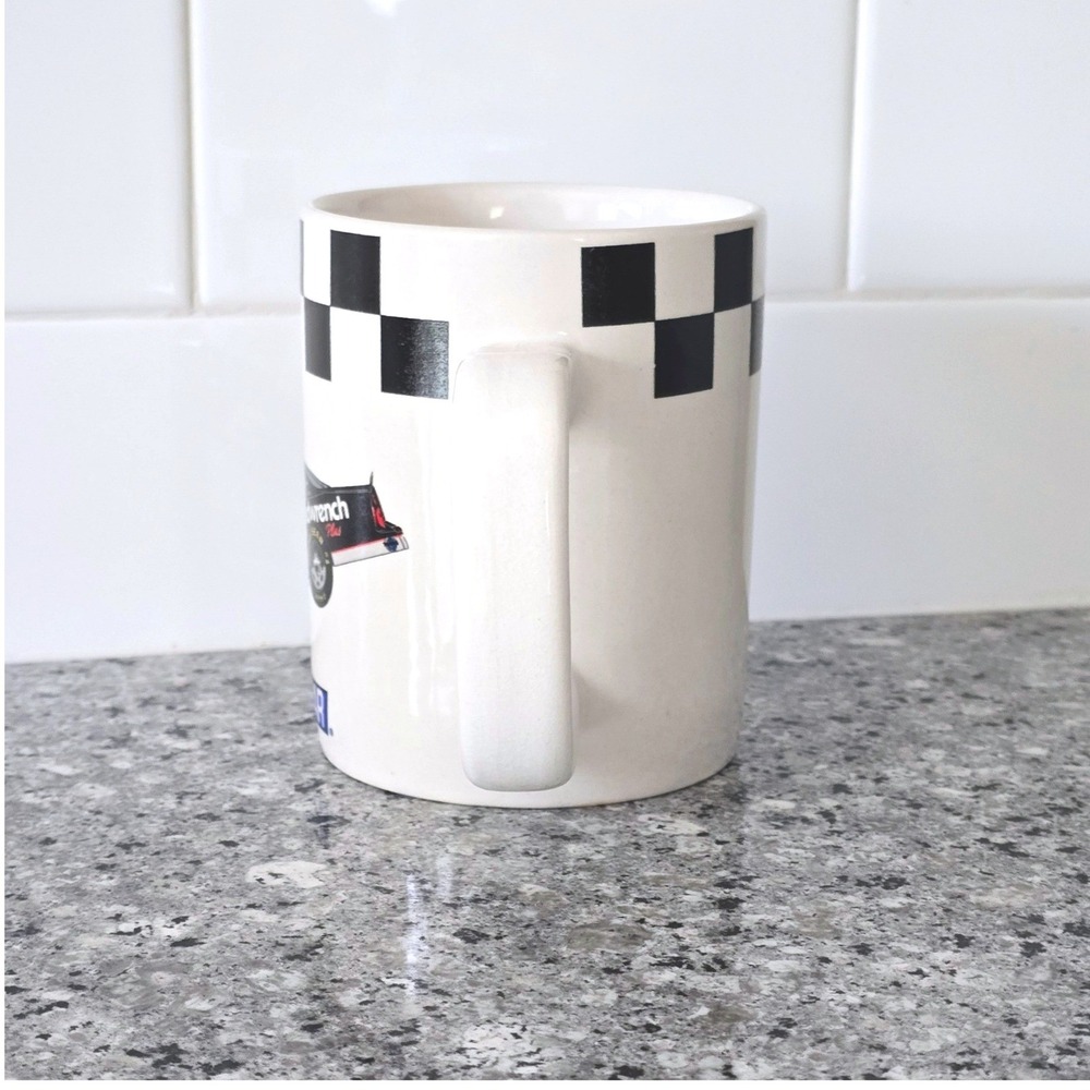 NASCAR Dale Earnhardt #3 Goodwrench Mug Driver Collection White Checkered Flag - Picture 4 of 8
